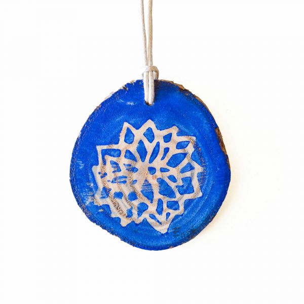 Hanging window decor ‚Blue Dahlia‘