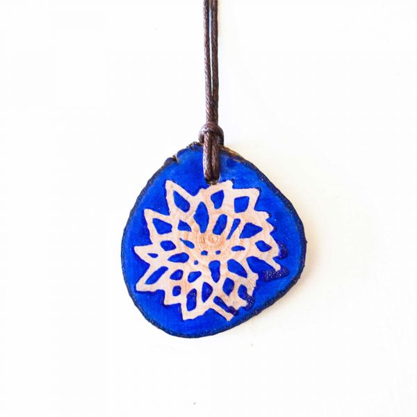 Flower Necklace with Wooden Pendant